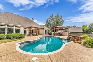 325 Elm Grove Cir, McGregor, TX 76657 - Photo 36