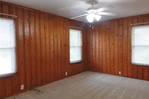725 W Bullock St, Denison, TX 75020 - Photo 20