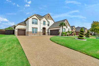 9810 Clubhouse Circle, Rowlett, TX 75089 - Photo 1