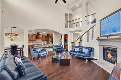 9810 Clubhouse Circle, Rowlett, TX 75089 - Photo 8