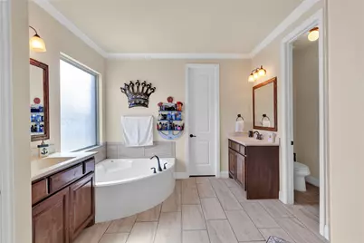 9810 Clubhouse Circle, Rowlett, TX 75089 - Photo 16
