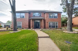 2250 Strathmore Dr, Highland Village, TX 75077 - Photo 12