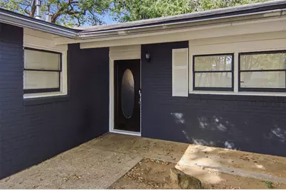 1704 Robin Road, Pantego, TX 76013 - Photo 4