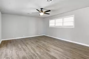 1704 Robin Rd, Pantego, TX 76013 - Photo 6