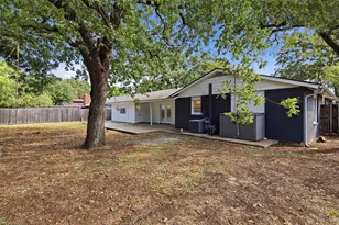 1704 Robin Rd, Pantego, TX 76013 - Photo 30