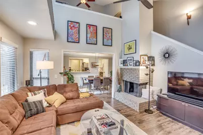 17072 Vinland Drive, Addison, TX 75001 - Photo 2