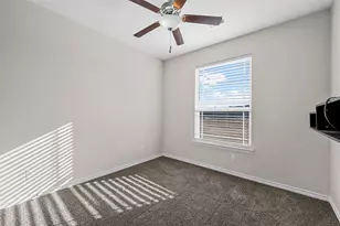 326 Lone Creek Dr, West, TX 76691 - Photo 22