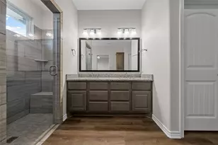 326 Lone Creek Dr, West, TX 76691 - Photo 20