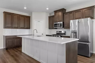 326 Lone Creek Drive, West, TX 76691 - Photo 12