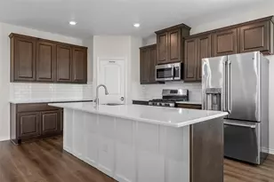 326 Lone Creek Dr, West, TX 76691 - Photo 12