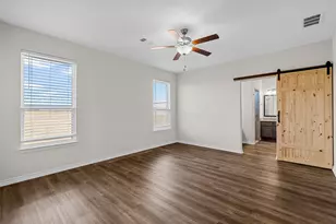 326 Lone Creek Dr, West, TX 76691 - Photo 16