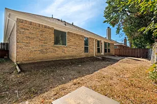 517 Saddlebrook Dr, Lancaster, TX 75146 - Photo 24