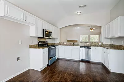 517 Saddlebrook Drive, Lancaster, TX 75146 - Photo 12