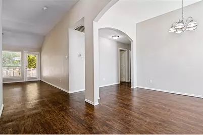 517 Saddlebrook Drive, Lancaster, TX 75146 - Photo 14