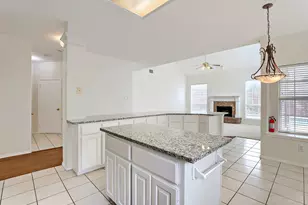 10804 Dry Creek Ln, Frisco, TX 75035 - Photo 12
