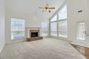 10804 Dry Creek Ln, Frisco, TX 75035 - Photo 4