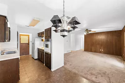 1710 Carla Avenue, Arlington, TX 76014 - Photo 8