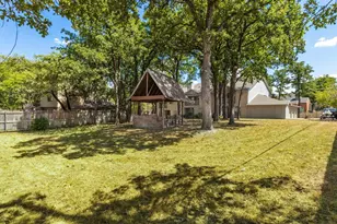 1501 Cedar Elm Dr, Euless, TX 76039 - Photo 18