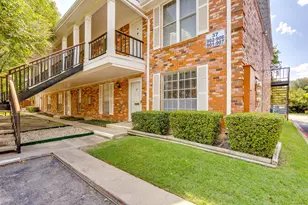 901 Roaring Springs Rd, Fort Worth, TX 76114 - Photo 2