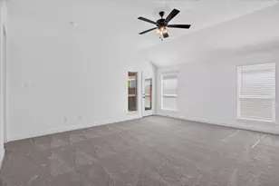 425 Rose Ave, Cleburne, TX 76033 - Photo 6