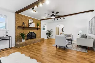 1801 Clear Point Dr, Garland, TX 75041 - Photo 10