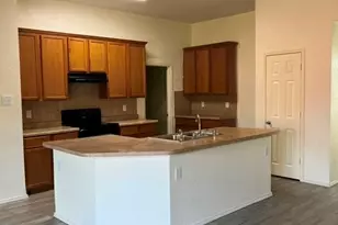 12513 Viewpoint Ln, Fort Worth, TX 76028 - Photo 4