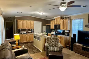 166 Holiday Rambler Dr, Whitney, TX 76692 - Photo 10