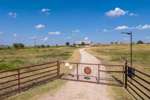 8928 County Rd 1232, Godley, TX 76044 - Photo 36