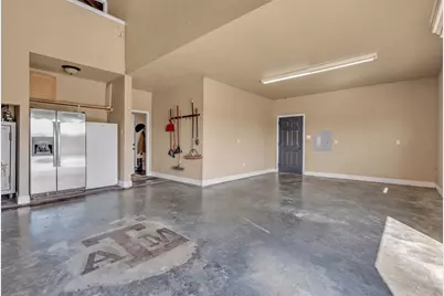 8928 County Road 1232, Godley, TX 76044 - Photo 34