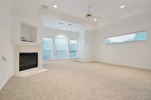 8925 Hunters Glen Trail, Fort Worth, TX 76120 - Photo 14