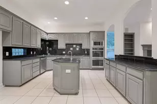 8925 Hunters Glen Trail, Fort Worth, TX 76120 - Photo 8