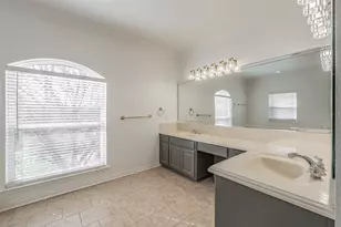 8925 Hunters Glen Trail, Fort Worth, TX 76120 - Photo 30