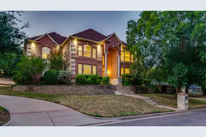 8925 Hunters Glen Trail, Fort Worth, TX 76120 - Photo 2