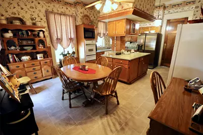 307 Honey Grove St, Roxton, TX 75477 - Photo 14