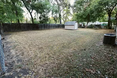 308 Honey Grove St, Roxton, TX 75477 - Photo 2