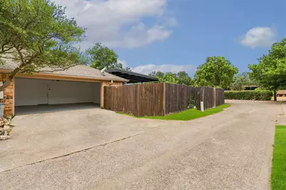14826 Sopras Circle, Addison, TX 75001 - Photo 34