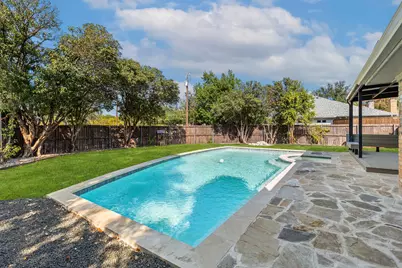 14826 Sopras Circle, Addison, TX 75001 - Photo 38
