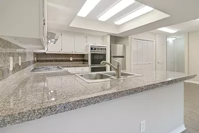 14824 Sopras Circle, Addison, TX 75001 - Photo 10