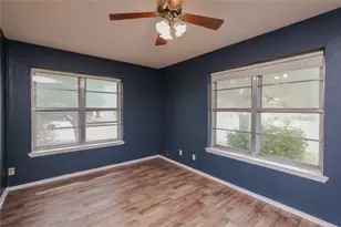 223 Hillcrest St, Sanger, TX 76266 - Photo 22