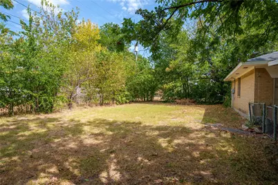 223 Hillcrest Street, Sanger, TX 76266 - Photo 32