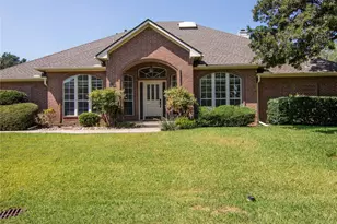 520 Rosedale St, Highland Village, TX 75077 - Photo 1