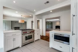4625 N Versailles Ave, Highland Park, TX 75209 - Photo 6
