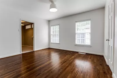 4625 N Versailles Avenue, Highland Park, TX 75209 - Photo 12