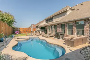 9939 Amberwoods Ln, Frisco, TX 75035 - Photo 2