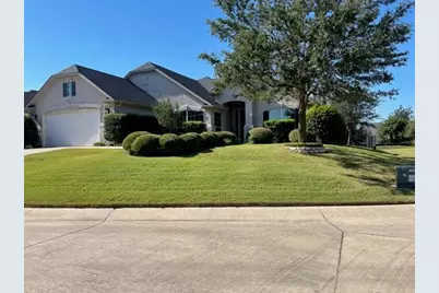 11705 Oak Brook Court, Denton, TX 76207 - Photo 2