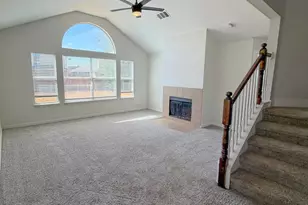 605 Prairie Gulch Dr, Fort Worth, TX 76140 - Photo 8