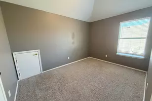 605 Prairie Gulch Dr, Fort Worth, TX 76140 - Photo 6