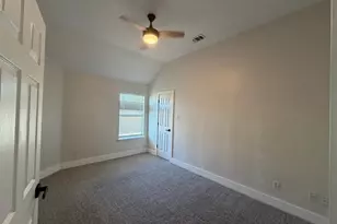 605 Prairie Gulch Dr, Fort Worth, TX 76140 - Photo 16