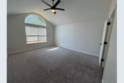 605 Prairie Gulch Drive, Fort Worth, TX 76140 - Photo 8