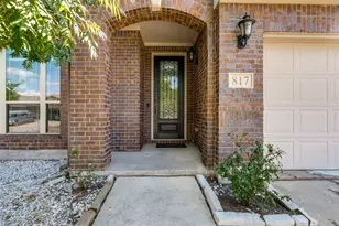 817 Glendale Dr, Anna, TX 75409 - Photo 2